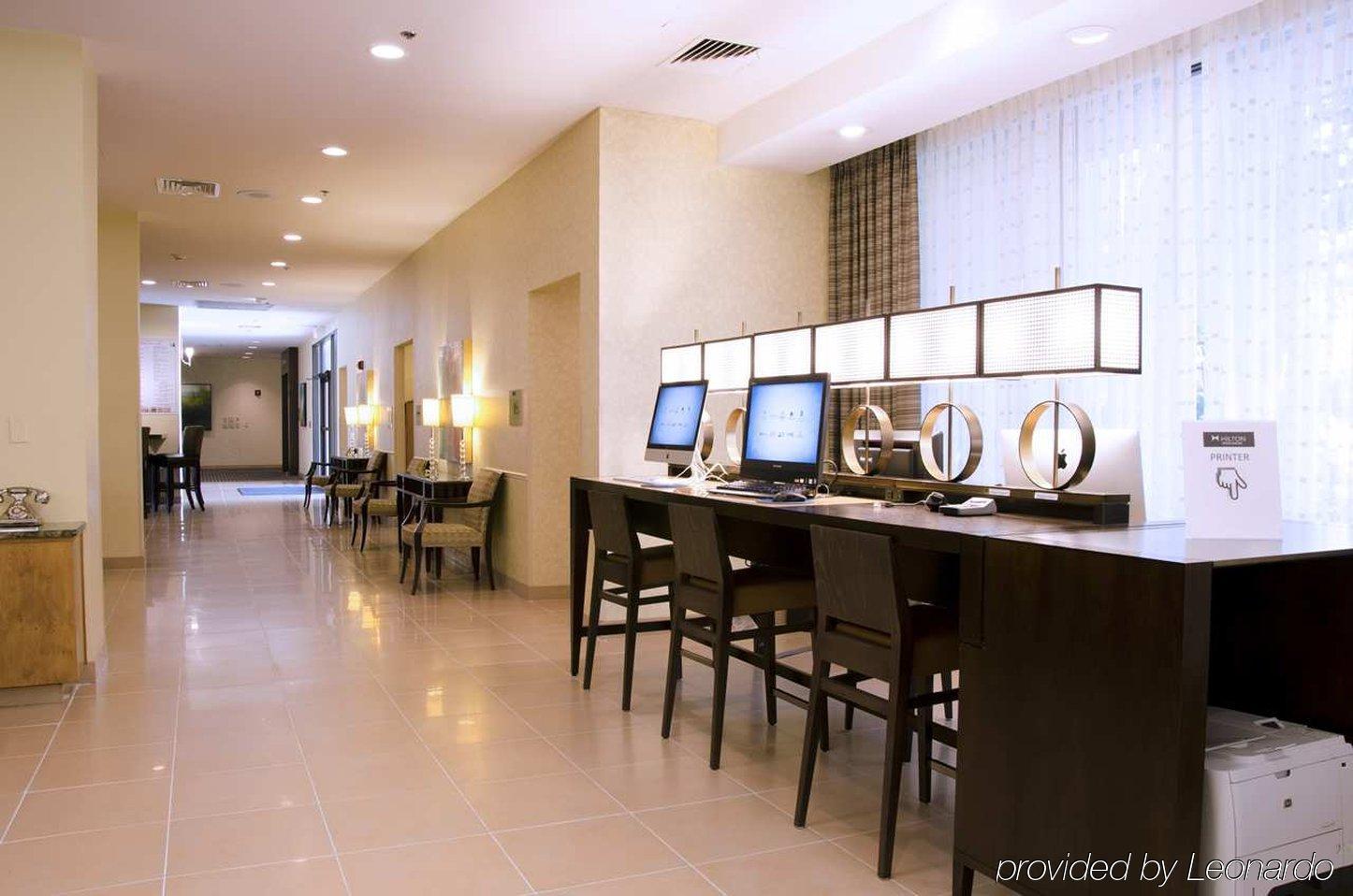 华盛顿特区北盖瑟斯堡希尔顿逸林酒店 外观 照片